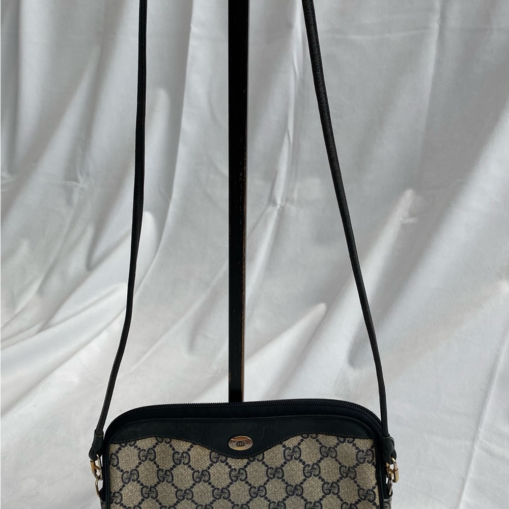 Gucci crossbody - Picture 2 of 6